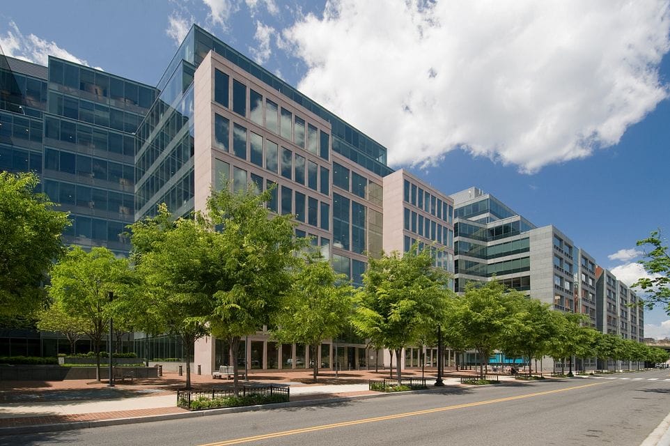 Aluminum blinds & glazing — office campus